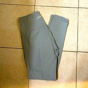 Alphalete Pulse Kinetic Leggings